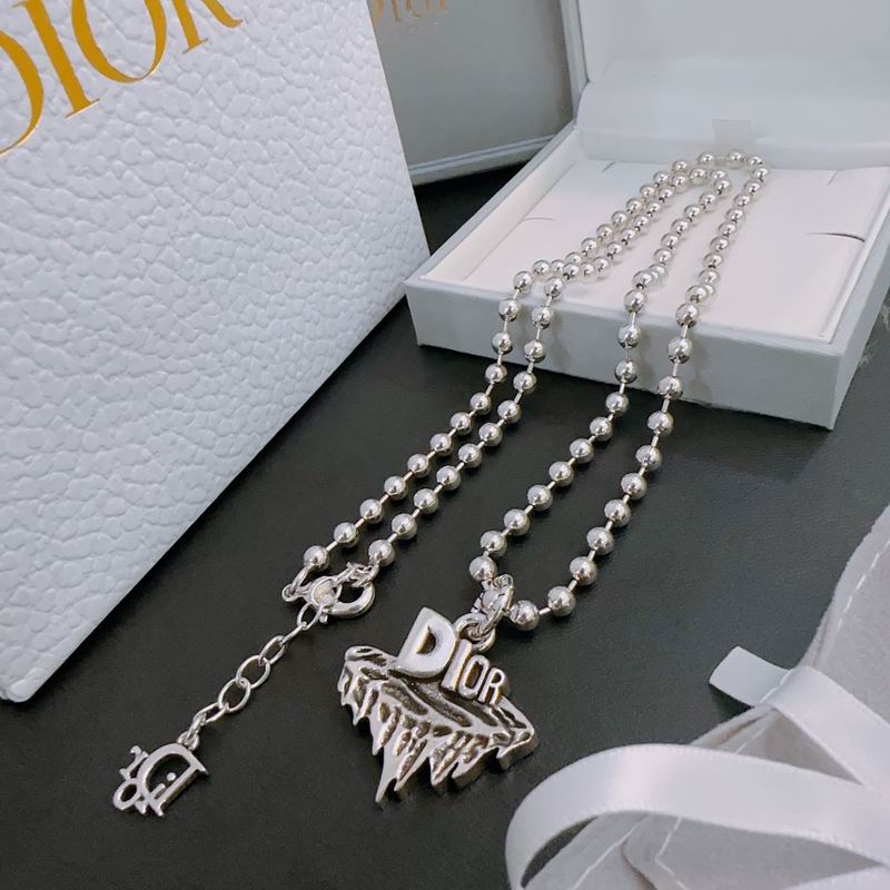 Dior Necklace 04lyr189 (5)
